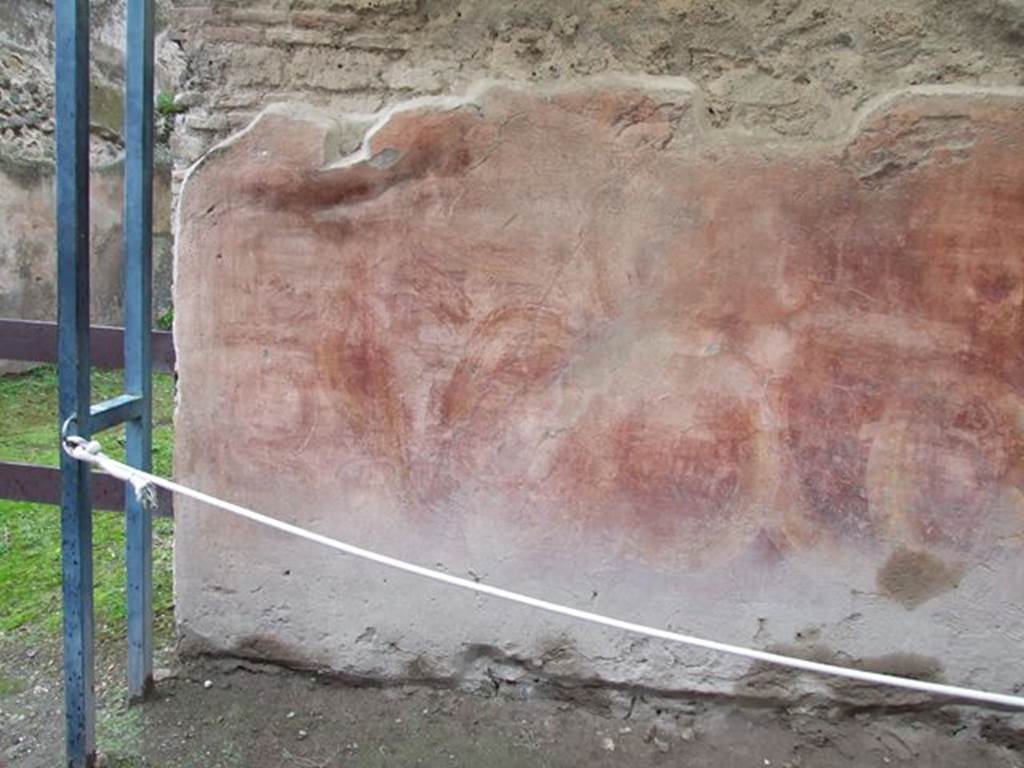 VII.11.13 Pompeii. December 2005. Painted street shrine on outside wall.