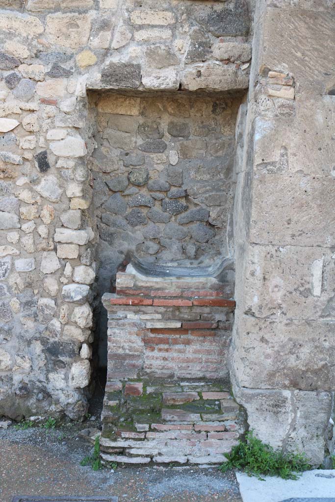 Outside VIII.2.11 Pompeii. December 2018.
Street altar at corner of Via delle Scuole. Photo courtesy of Aude Durand.