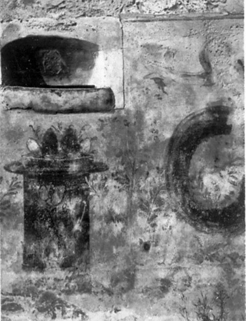 Street shrine at IX.2.12 Pompeii. 1929 photo of lararium.
DAIR 1929.8764. Photo © Deutsches Archäologisches Institut, Abteilung Rom, Arkiv.
See http://arachne.uni-koeln.de/item/marbilderbestand/936462
According to Fiorelli, at this point was a painting of two large serpents approaching a niche hollowed out of the wall.
Underneath was the effigy of the altar among luxurious plants.
Above the painting and continuing on the same wall, there remained various electoral programmes.
See Pappalardo, U., 2001. La Descrizione di Pompei per Giuseppe Fiorelli (1875). Napoli: Massa Editore. (p. 142).
See Fröhlich, T., 1991. Lararien und Fassadenbilder in den Vesuvstädten. Mainz: von Zabern. (F61).
See Helbig, W., 1868. Wandgemälde der vom Vesuv verschütteten Städte Campaniens. Leipzig: Breitkopf und Härtel. (29).