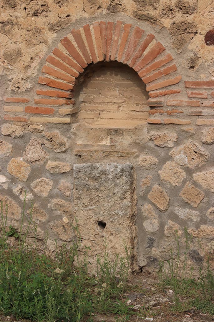 Street shrine near IX.4.14, Pompeii. October 2023.
Looking north towards altar. Photo courtesy of Klaus Heese.