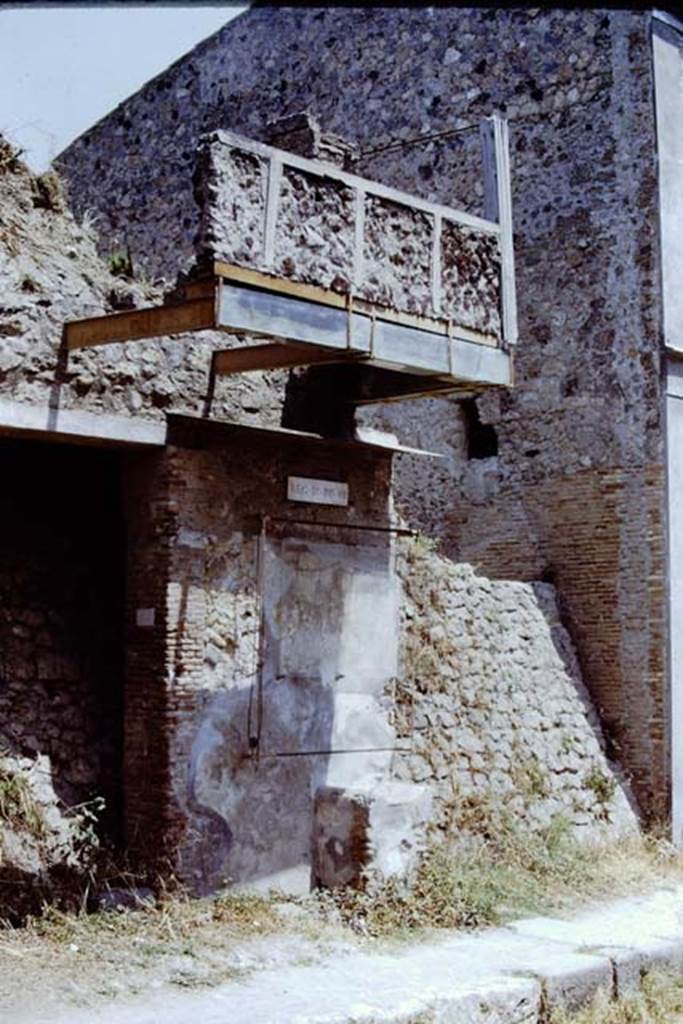 Street altar outside IX.12.7 Pompeii. 1971. Looking north-east on Via dell’Abbondanza.
Photo by Stanley A. Jashemski.
Source: The Wilhelmina and Stanley A. Jashemski archive in the University of Maryland Library, Special Collections (See collection page) and made available under the Creative Commons Attribution-Non Commercial License v.4. See Licence and use details.
J71f0154