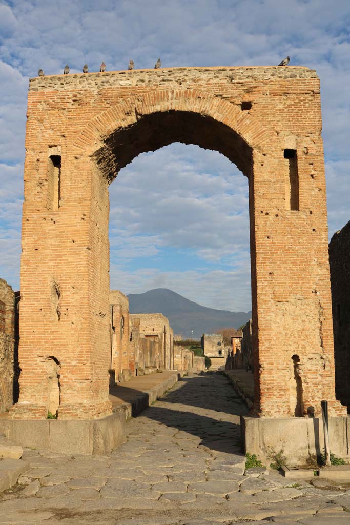 Arch of Caligula, Pompeii. December 2018.
South side, looking north along Via Mercurio towards Tower XI. Photo courtesy of Aude Durand.