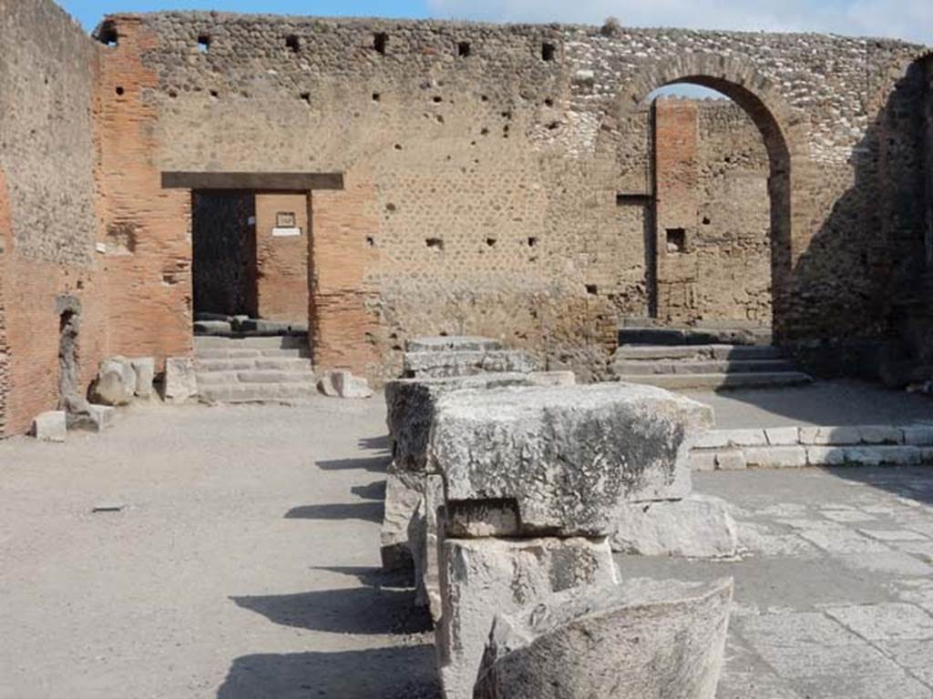 Arched entrance in north-west corner of Forum (right). May 2015.
Photo courtesy of Buzz Ferebee.