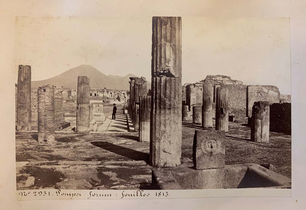 Fountain outside VIII.2.11, Pompeii.
From an album of Michele Amodio dated 1874, entitled “Pompei, destroyed on 23 November 79, discovered in 1745”.
Looking north towards Forum from fountain at end of Via delle Scuole. Photo courtesy of Rick Bauer.