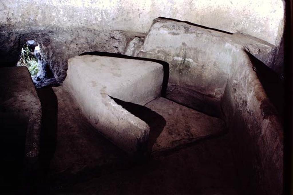 Castellum Aquae Pompeii. 1968. Western water dividing wall “m’ ”, directing wall “G”, and outer basin wall “b”.
Photo by Stanley A. Jashemski.
Source: The Wilhelmina and Stanley A. Jashemski archive in the University of Maryland Library, Special Collections (See collection page) and made available under the Creative Commons Attribution-Non Commercial License v.4. See Licence and use details.
J68f1209