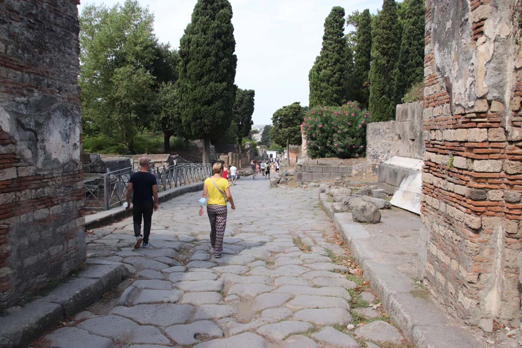 Pompeii Porta Ercolano or Herculaneum Gate. September 2021.
Looking north through Gate towards Via dei Sepolcri, from area of “portcullis”. Photo courtesy of Klaus Heese.