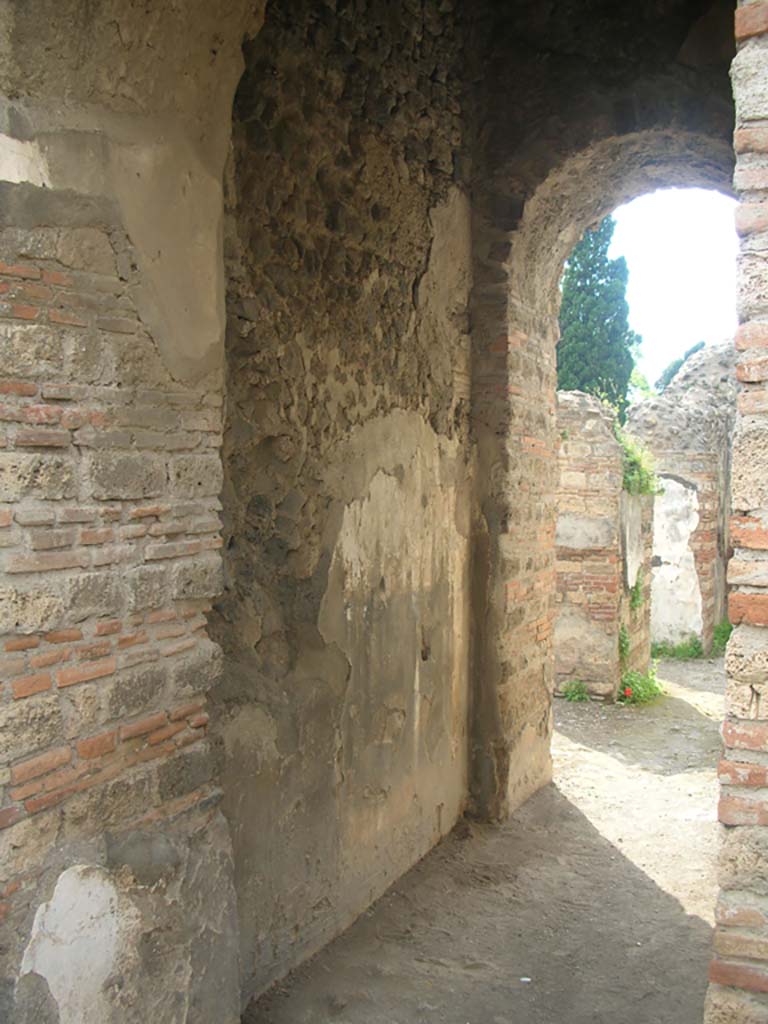 Porta Ercolano or Herculaneum Gate, Pompeii. May 2010.
Looking north along west interior wall on east side of gate. Photo courtesy of Ivo van der Graaff.
