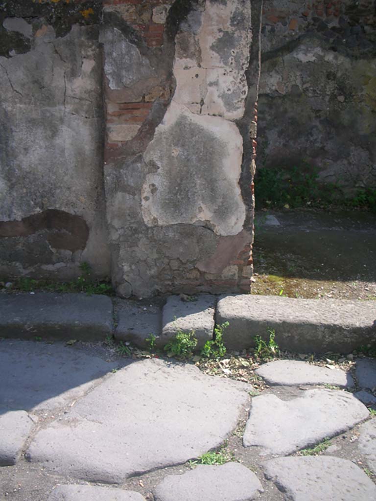 Porta Ercolano or Herculaneum Gate, Pompeii. May 2010.
Detail from west side of gate at south end. Photo courtesy of Ivo van der Graaff.