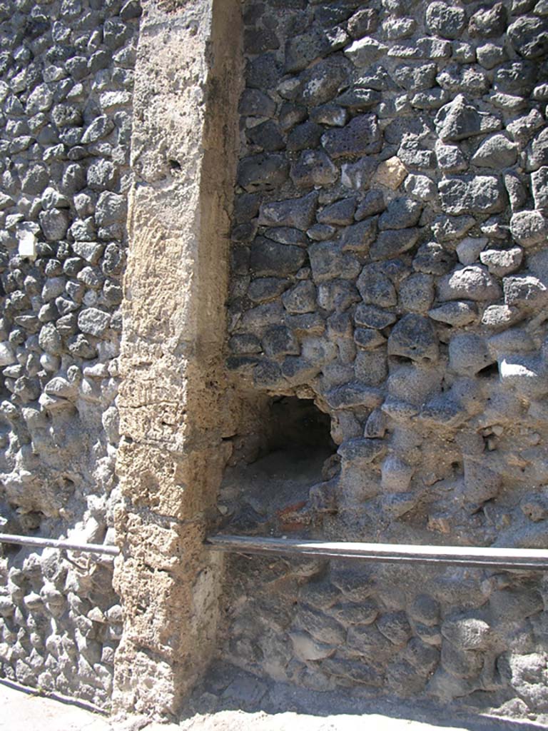 Porta Marina, Pompeii. May 2011.
North wall at west end of larger tunnel for goods and animals. Photo courtesy of Ivo van der Graaff