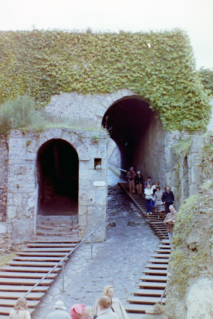 Porta Marina, Pompeii. 4th April 1980, pre-earthquake.
Looking east. Photo courtesy of Tina Gilbert.