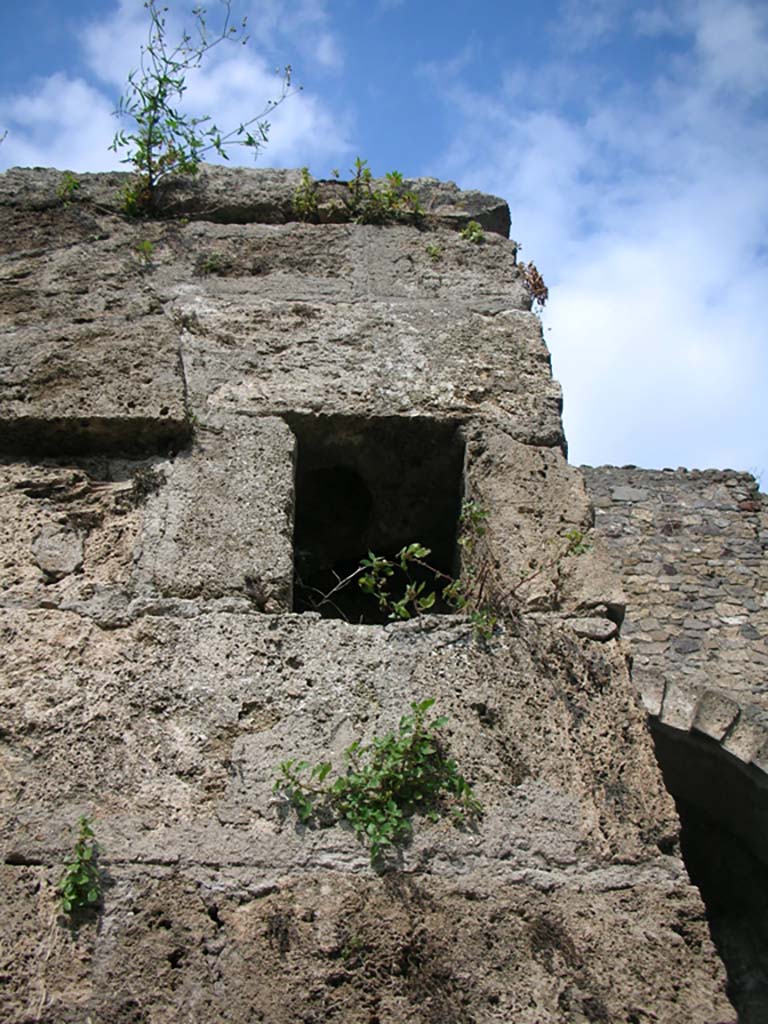 Porta Marina, Pompeii. May 2011.
Niche/recess on upper pilaster on south side of pedestrian tunnel, on left. Photo courtesy of Ivo van der Graaff.