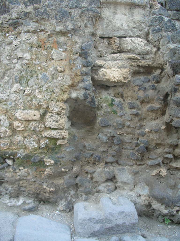 Porta di Nocera or Nuceria Gate, Pompeii. May 2010.
Detail from east side of gate. Photo courtesy of Ivo van der Graaff.