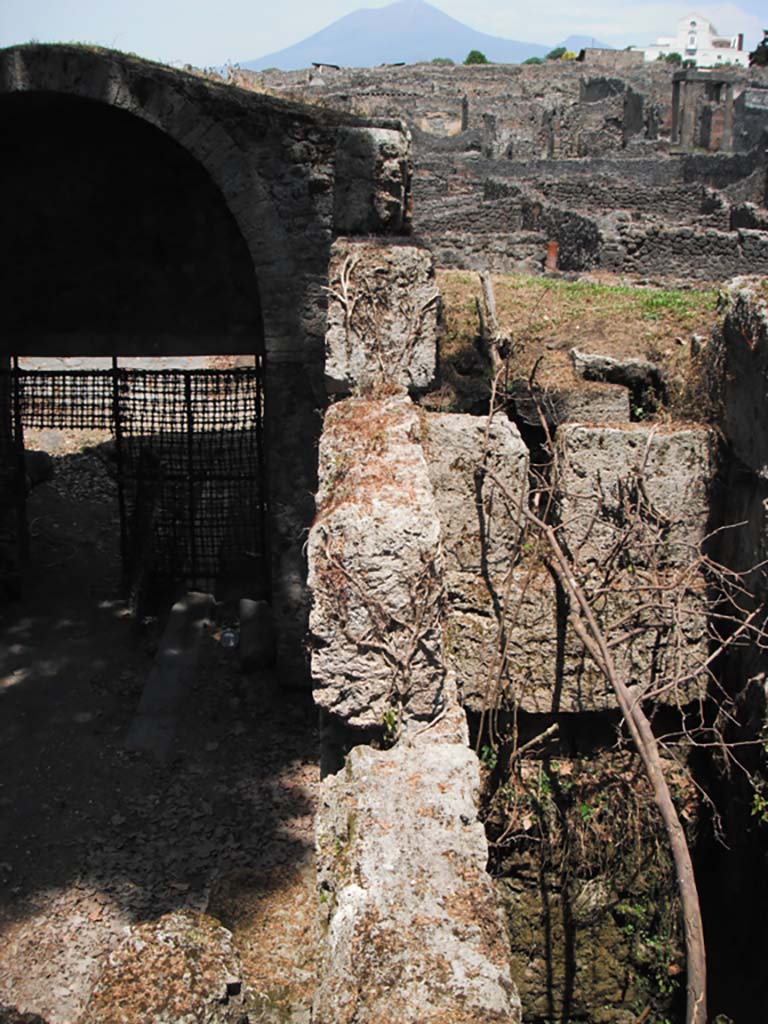 Porta Stabia, Pompeii. May 2011.
Looking north along upper east side of gate “passageway”. Photo courtesy of Ivo van der Graaff.