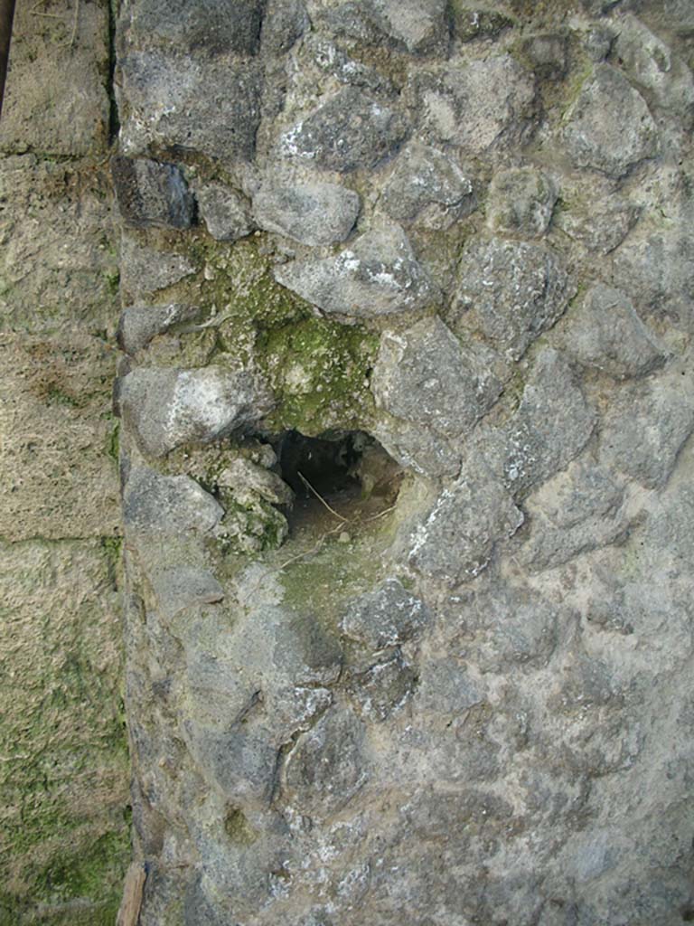 Porta Stabia, Pompeii. May 2010. Detail from west wall near gate at north end. Photo courtesy of Ivo van der Graaff.