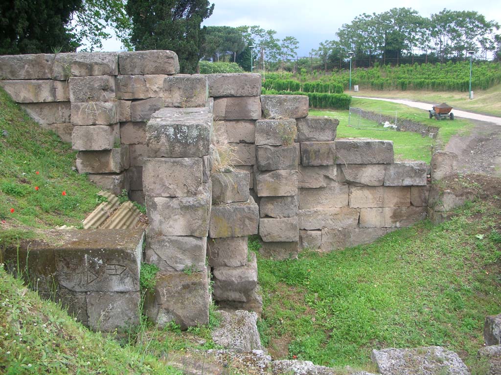 Vesuvian Gate, Pompeii. May 2010.
Looking north towards city wall on north side of Gate. Note the Mason’s marks, lower left. Photo courtesy of Ivo van der Graaff.