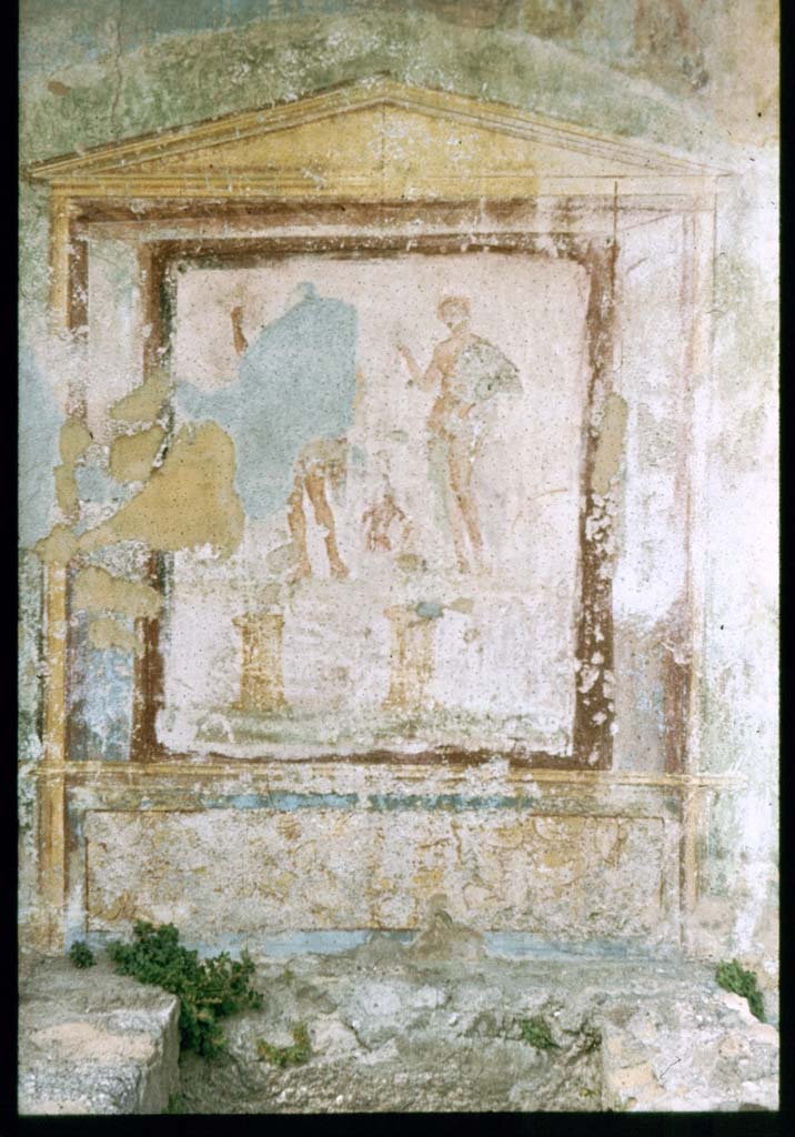 VII.9.33 Pompeii. Lararium painting on west wall.
Photographed 1970-79 by Günther Einhorn, picture courtesy of his son Ralf Einhorn.