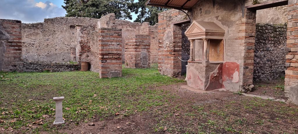 VIII.5.37 Pompeii. December 2023.
Room 1, looking north-east across atrium, from entrance doorway. Photo courtesy of Miriam Colomer.