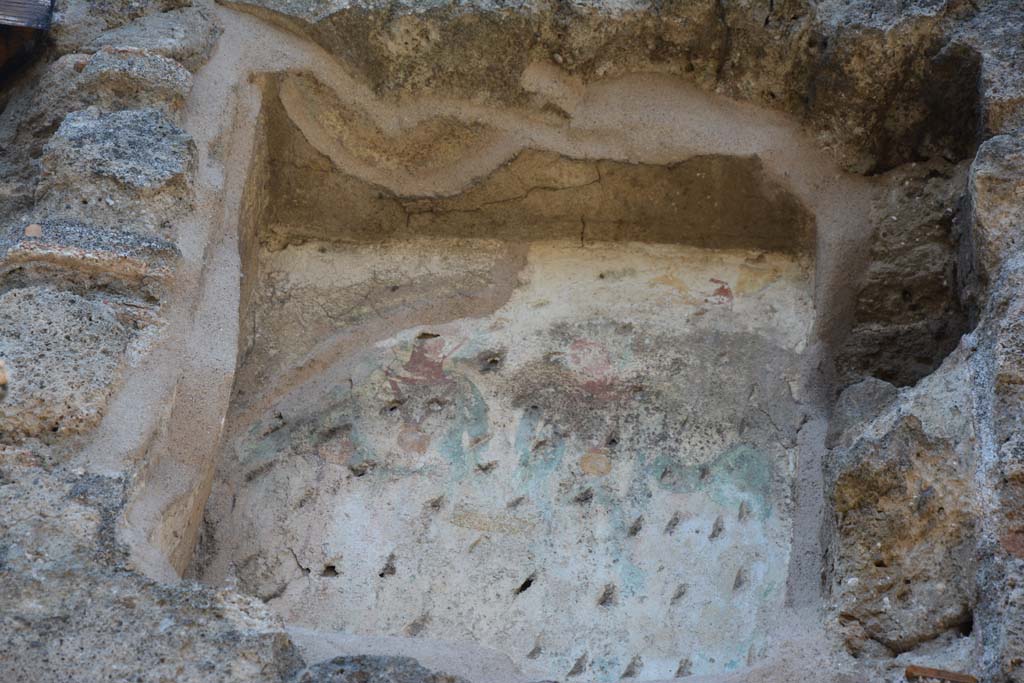 IX.5.2 Pompeii. May 2017. Room ‘q’, detail of rectangular niche from upper floor.
Foto Christian Beck, ERC Grant 681269 DÉCOR.