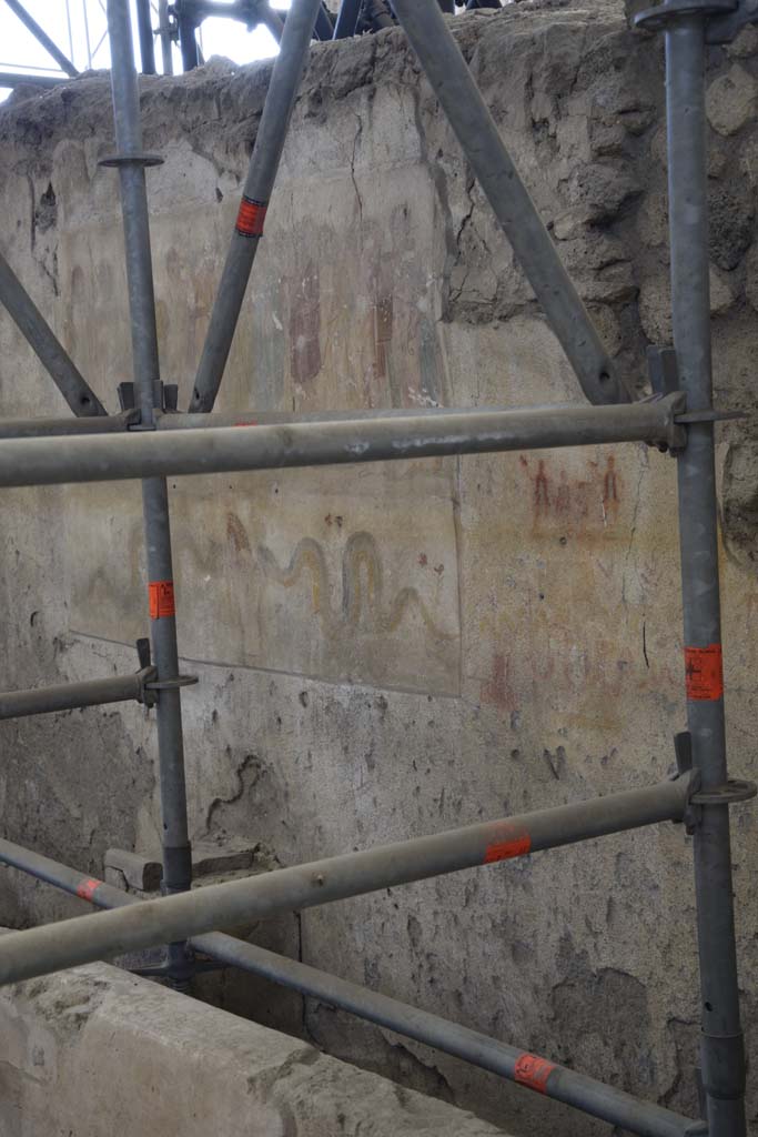 IX.12.6 Pompeii. February 2017.
Room “n1”, west wall with lararium, and preparatory sketch, on right. Photo courtesy of Johannes Eber.