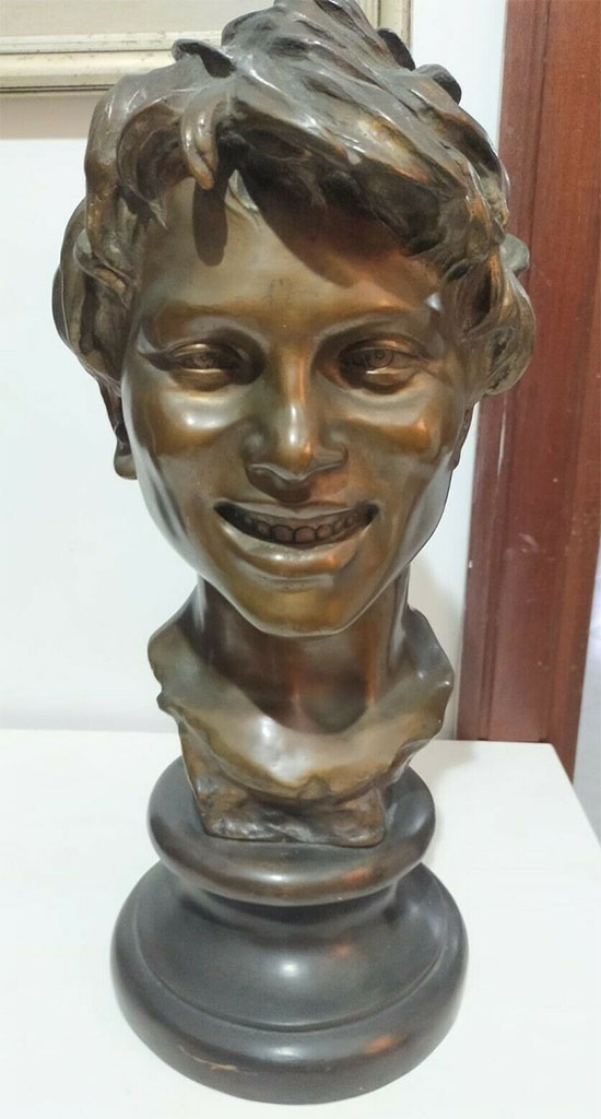 Bronze bust by Vincenzo Gemito, signed Gemito Napoli and stamped Fonderia Gemito Napoli.
Gemito was born in Naples in 1852.
His talent became apparent very early, at the age of nine, as an assistant to the sculptor Emanuele Caggiano.
In 1868, at the age of sixteen, he modelled the portrait of Mancini and the Gladiator, later exhibited at the Promotrice di Belle Arti in Naples, which aroused the interest of the Italian King Victor Emmanuel II, who acquired a cast for his collection (Museo di Capodimonte)..
The "Pescatorello", which was a great success at the 1877 Salon, dates from 1876.
Between 1877 and 1881 he lived and worked in Paris. Back in Naples, he became increasingly interested in the ancient classics.
In 1883 he founded the Fonderia Gemito, Napoli, producing bronzes using the lost-wax casting method.
He died at the age of seventy-seven in Naples on the first of March 1929.