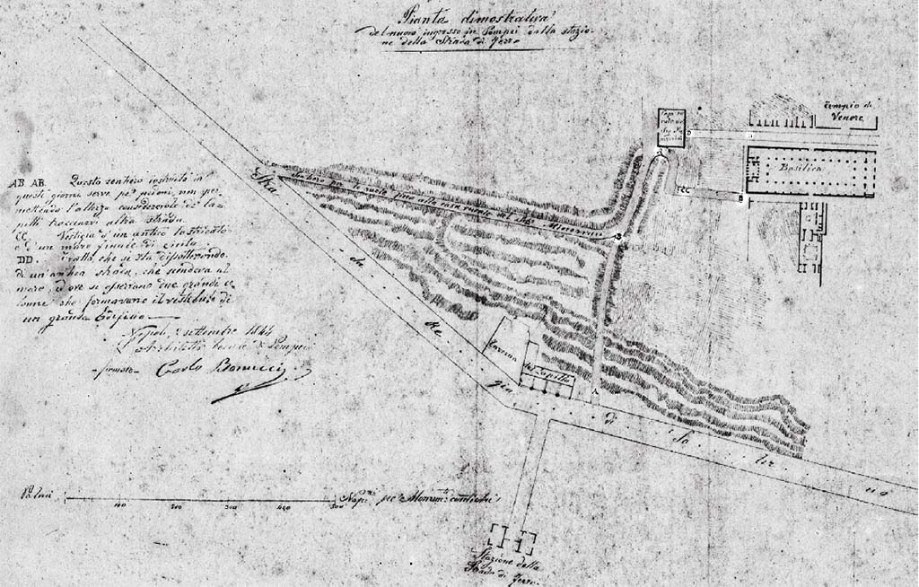 1844 plan. "Pianta dimostrativa del nuovo ingresso in Pompei dalla stazione della Strada di Mezzo".
The plan shows the Taverna del Lapillo on the Strada Regia di Salerno and the casa Rurale del Sig. Minervini.
The legend says:
AB. AB. Questo sentiero costruito in questi giorni serve pe’ pedoni, non permettendo l’altezza considerevole de’ lapilli tracciarvi altra strada.
CC. Vestigia d’un antico lastricato e d’un muro finale di cinta.
DD. Tratto che si sta dissotterrando di un’antica strada che scendeva al mare dove si osservano due grandi colonne che formavano il vestibolo di un grande Edifico.
Napoli 2 settembre 1844. L’Architetto degli scavi di Pompei – firmato – Carlo Bonucci.