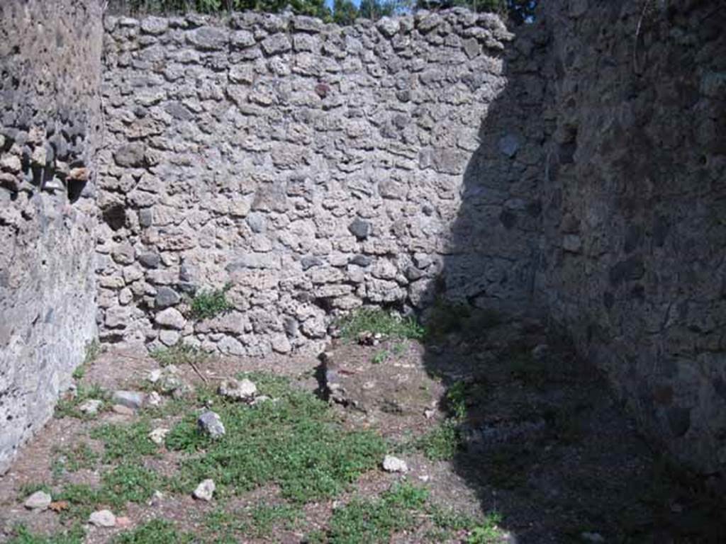 I.1.3 Pompeii. September 2010. East wall of room “i”, with base of steps to upper floor in south-east corner? Photo courtesy of Drew Baker.