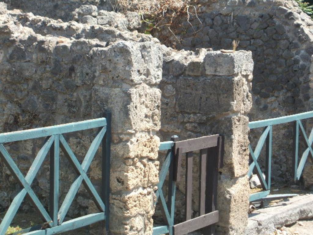 I.2.3 Pompeii. May 2005. Entrance doorway (in centre), on Via Stabiana.