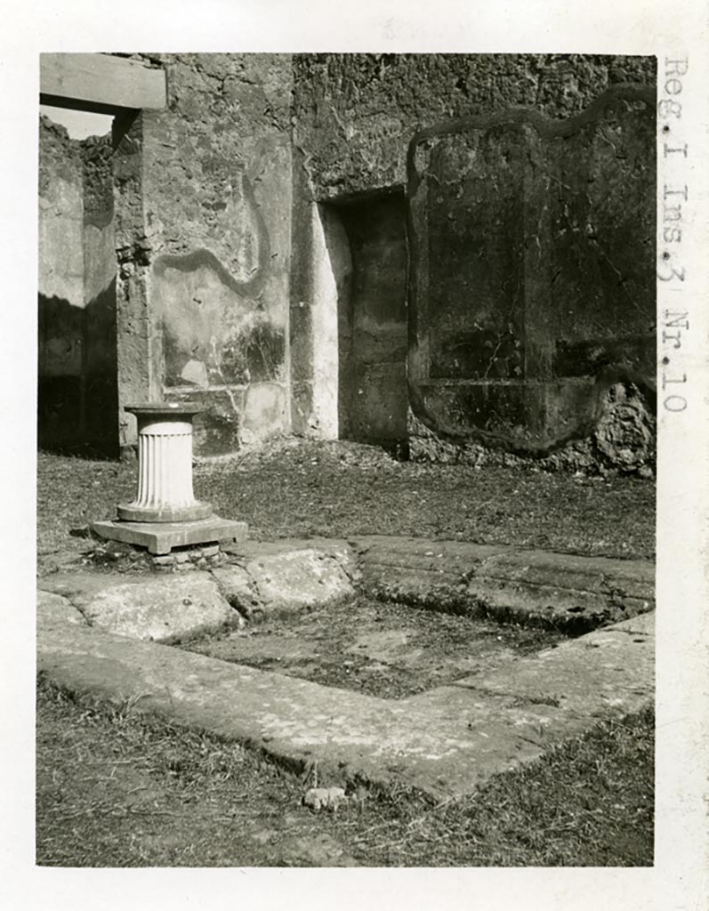 I.2.10 Pompeii but shown as I.3.10 on photo. 1937-39.
Looking towards the south-east corner of the atrium with recess/cupboard and painted decoration on wall.
Photo courtesy of American Academy in Rome, Photographic Archive. Warsher collection no. 1809.