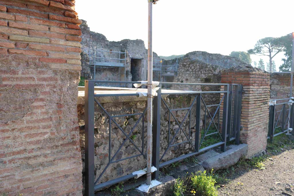 I.2.13 Pompeii. December 2018. Looking towards entrance doorway. Photo courtesy of Aude Durand.
