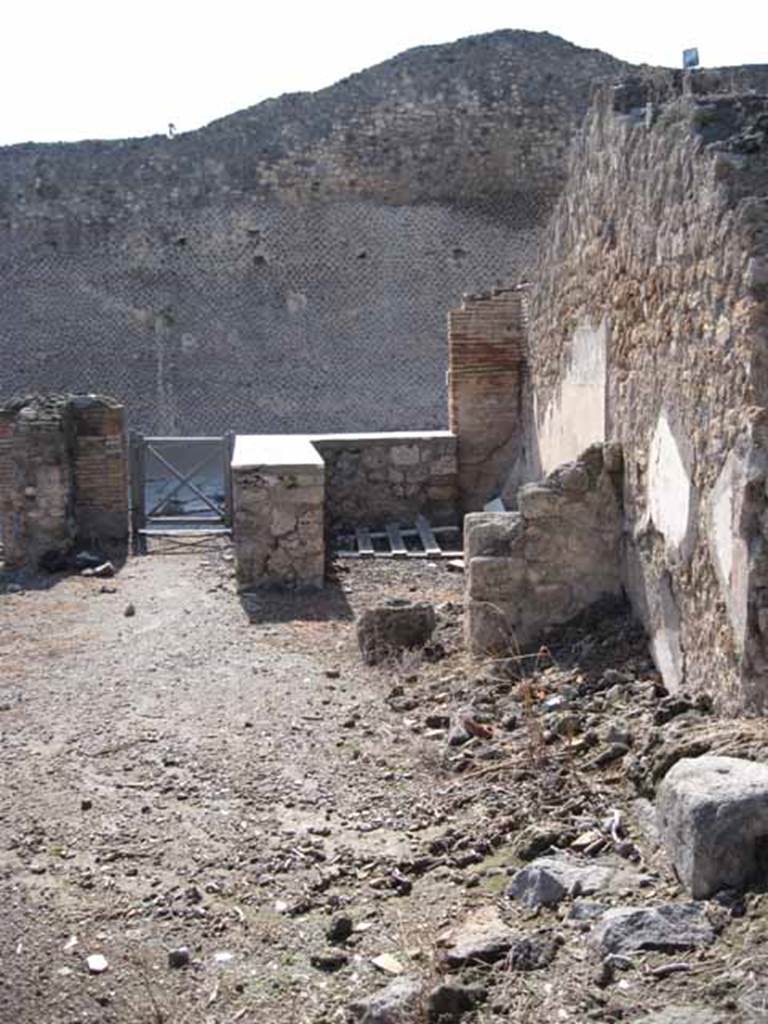 I.2.13 Pompeii. September 2010. Looking west from rear, towards entrance on Via Stabiana. Photo courtesy of Drew Baker.