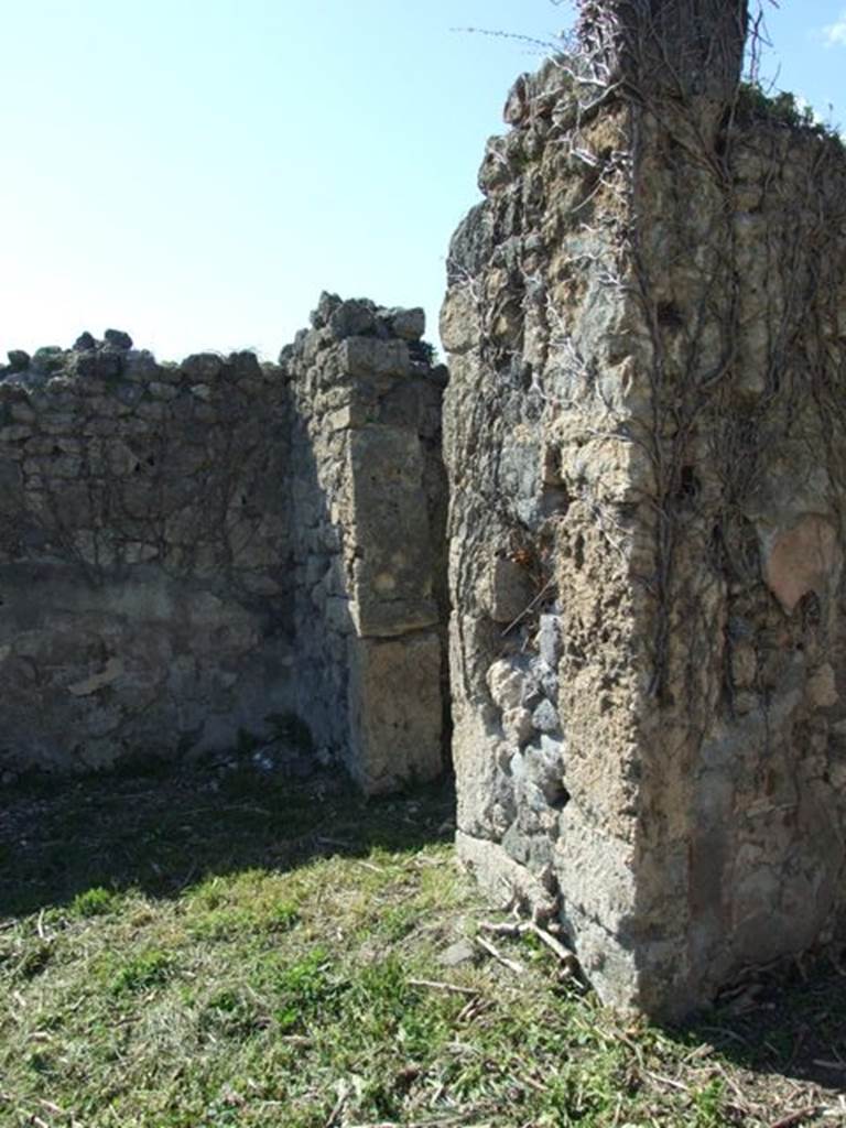 I.2.17 Pompeii. March 2009. Looking towards the north-west corner of atrium, and doorway to room 5.