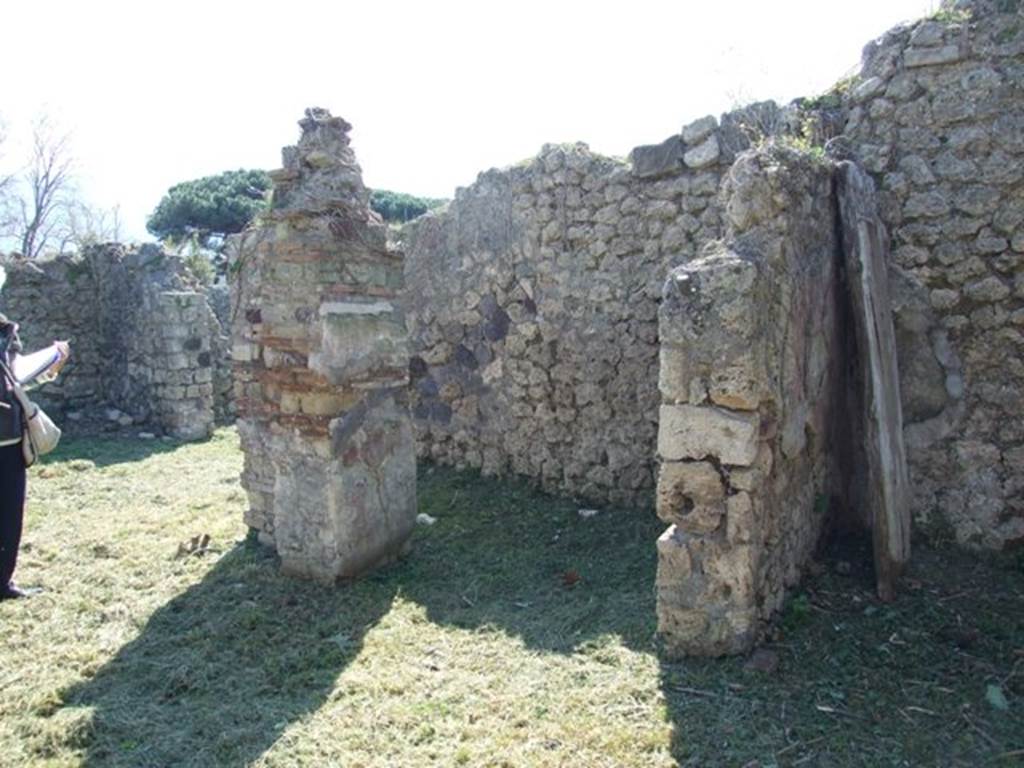 I.2.17 Pompeii. March 2009. Room 13. Peristyle. Corridor formed by corner of North and West Portico.