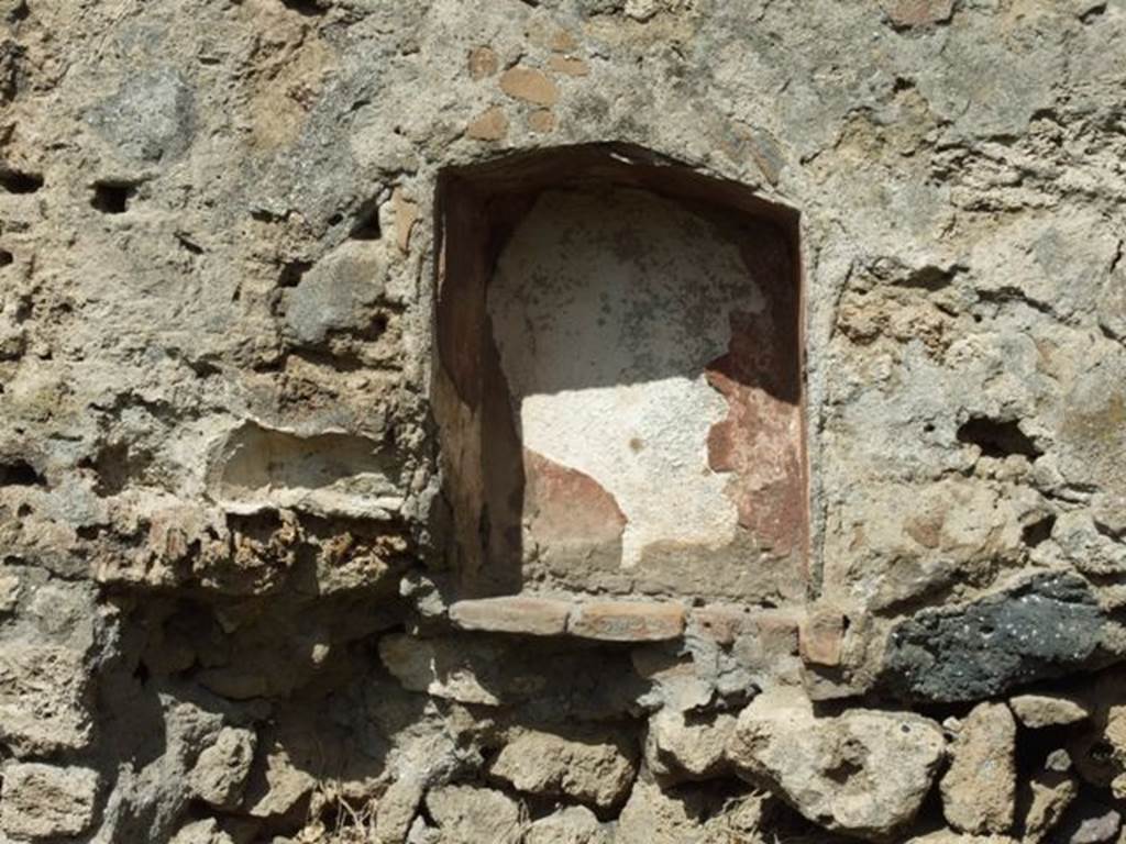 I.2.22 Pompeii. March 2009. Room 1. North wall with Niche.