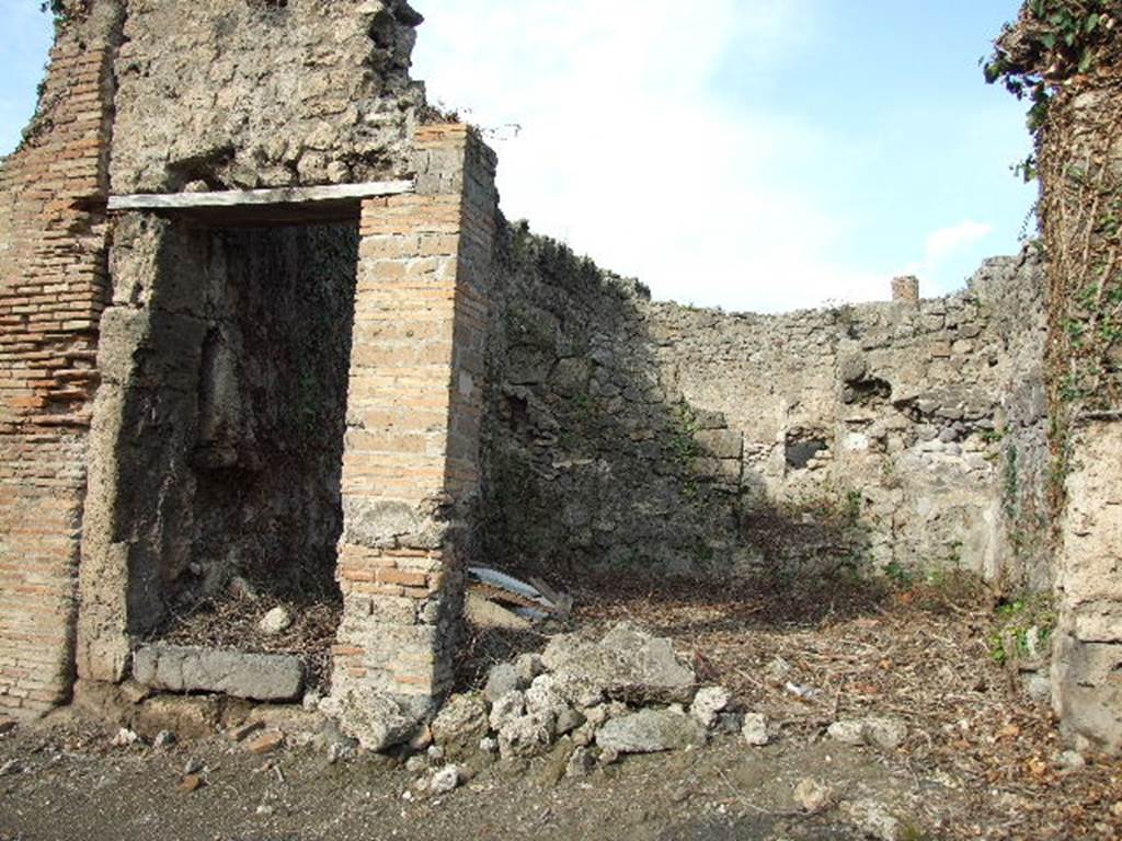 I.2.26 and I.2.25 Pompeii. December 2006. Entrances, looking north.