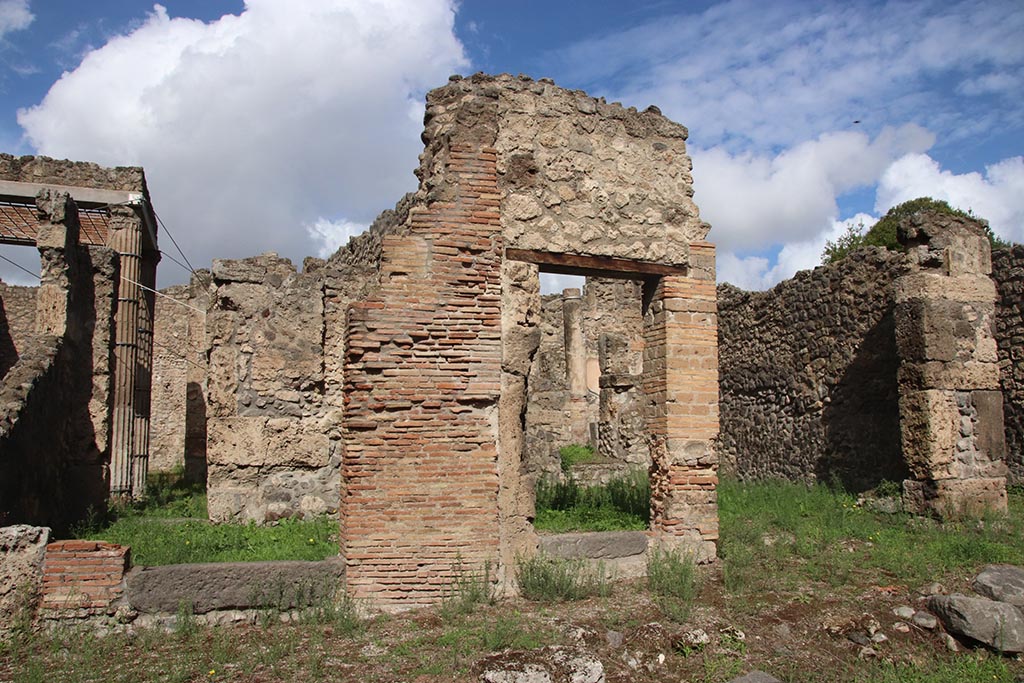 I.2.27 Pompeii, on left. October 2024.
Looking north towards entrances 1.2.26 in centre, and I.2.25 on right. Photo courtesy of Klaus Heese.