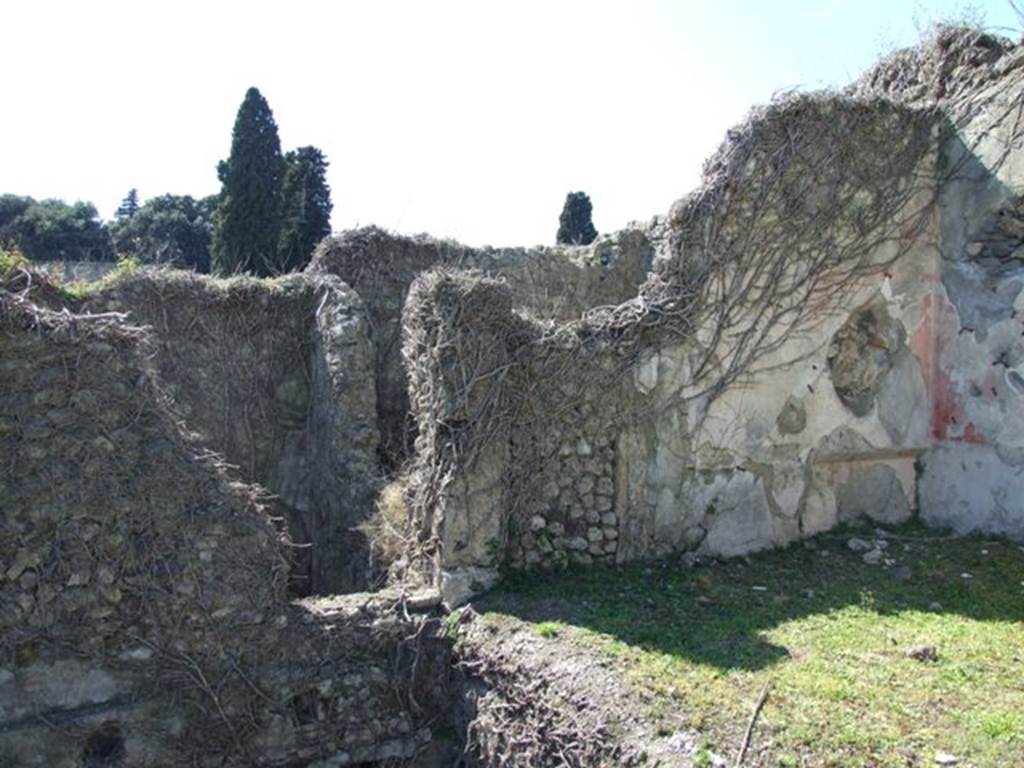1.3.3 Pompeii. March 2009. North west corner of West Portico (collapsed) and North Portico.