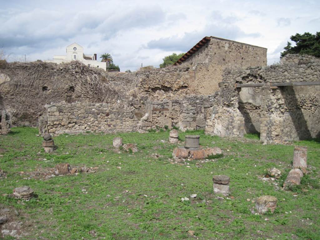 I.3.3 Pompeii. September 2010. Upper peristyle area, looking towards north wall and north-east corner. Photo courtesy of Drew Baker.