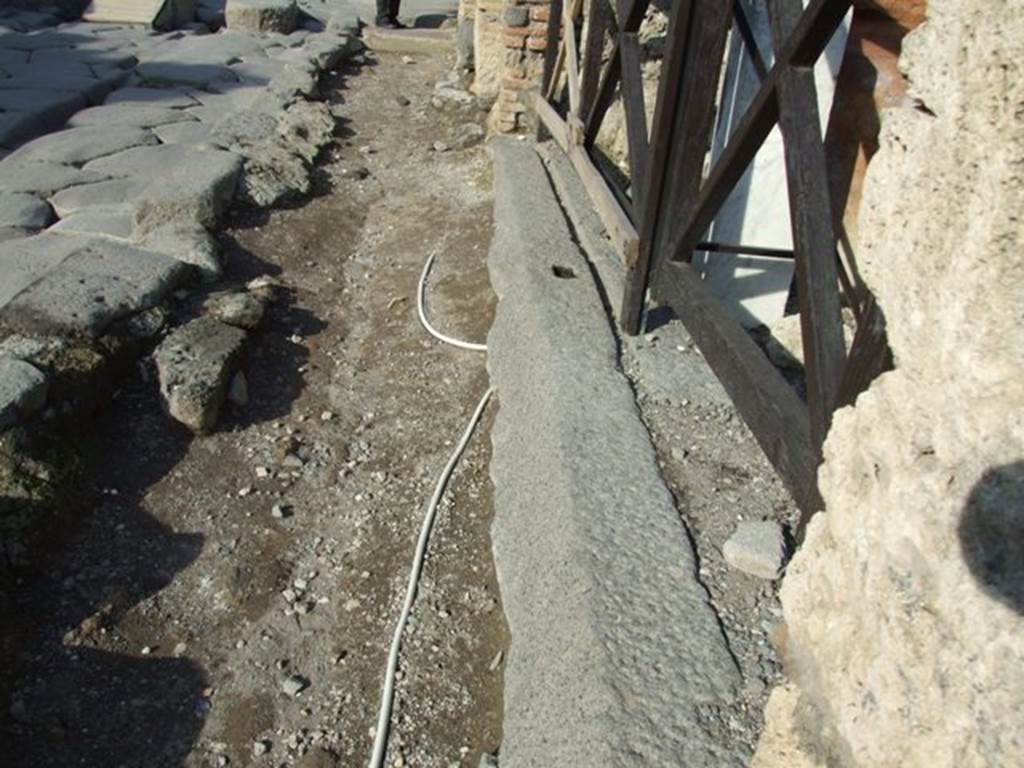 I.3.11 Pompeii. December 2007. Entrance threshold or sill for sliding shutters.