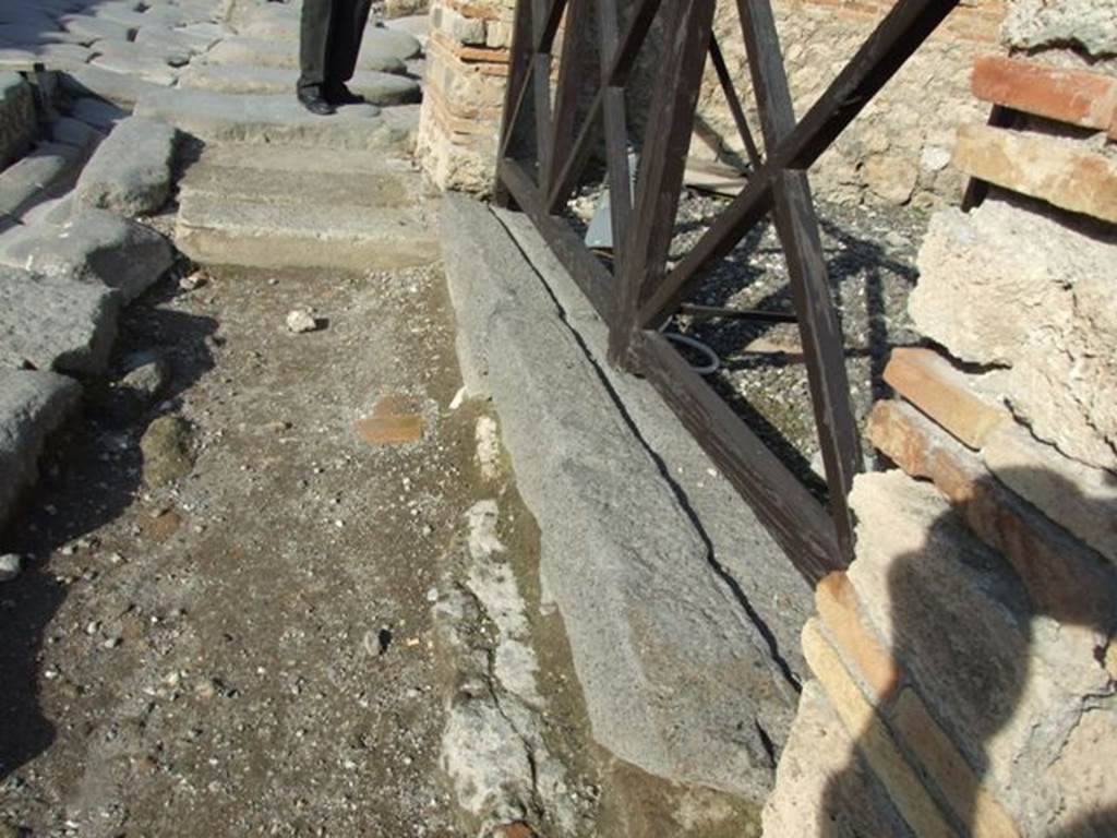 I.3.12 Pompeii. December 2007. Entrance threshold or sill for sliding shutters, looking north.