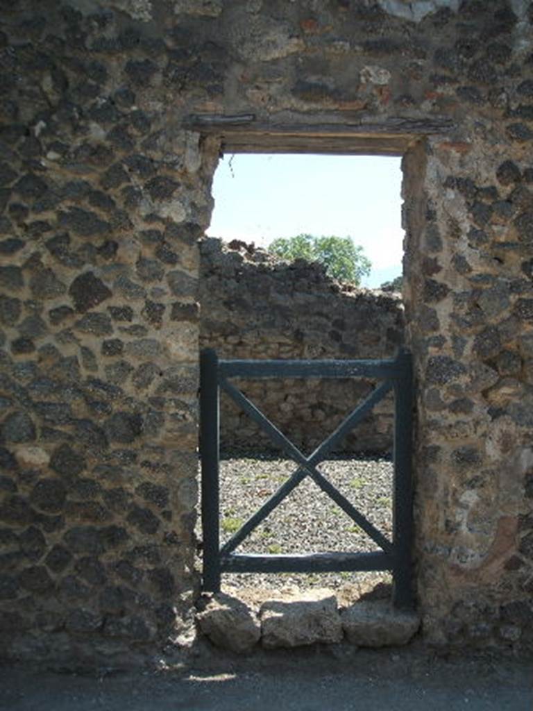 I.3.18 Pompeii. Fullonica. Entrance.