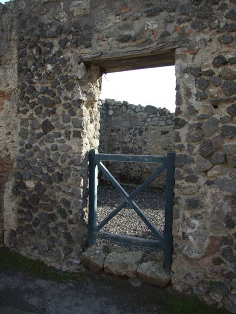 I.3.18 Pompeii. Fullonica. Entrance.