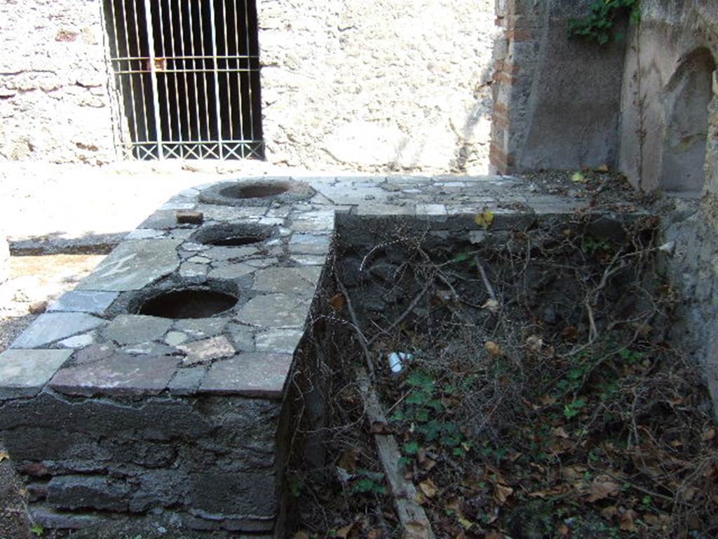 I.3.28 Pompeii. September 2005. Looking east from behind counter.