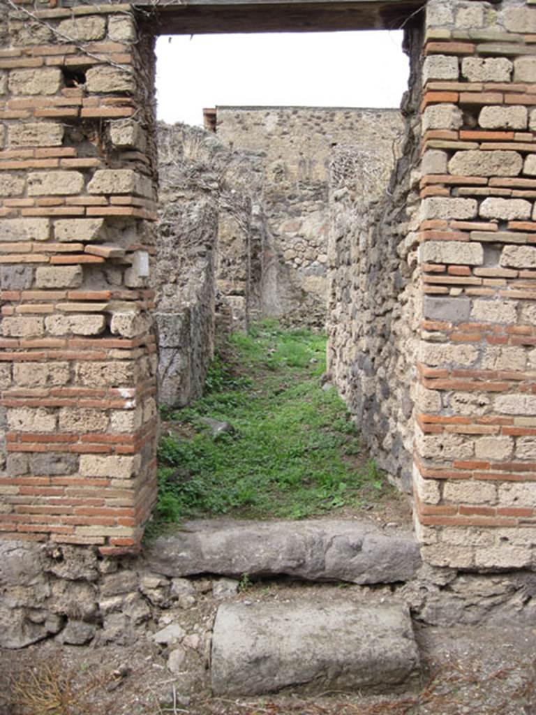 I.3.30 Pompeii. September 2010. Looking north to entrance doorway. Photo courtesy of Drew Baker.