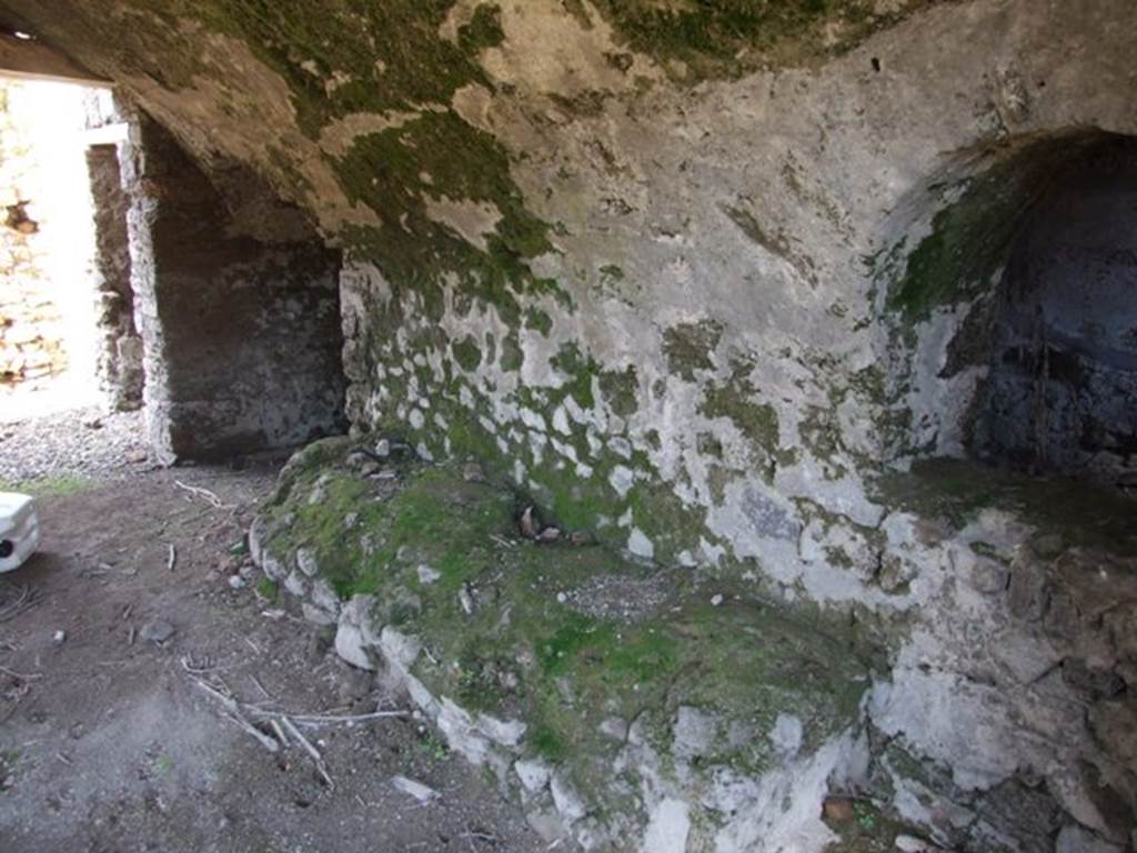 I.3.31 Pompeii. March 2009. East side of entrance room.