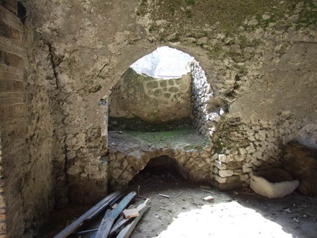 I.3.31 Pompeii. March 2009. West side of entrance room. Hearth.