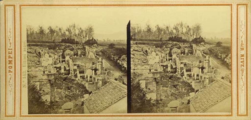 I.4.2 Pompeii. Stereoview by R. Rive, c.1860-1870’s.
Looking across atrium towards peristyle at rear, and steps in south-east corner.
At the rear of the east wall of the peristyle would be the lower (third) peristyle of 1.4.5/25.
Photo courtesy of Rick Bauer.