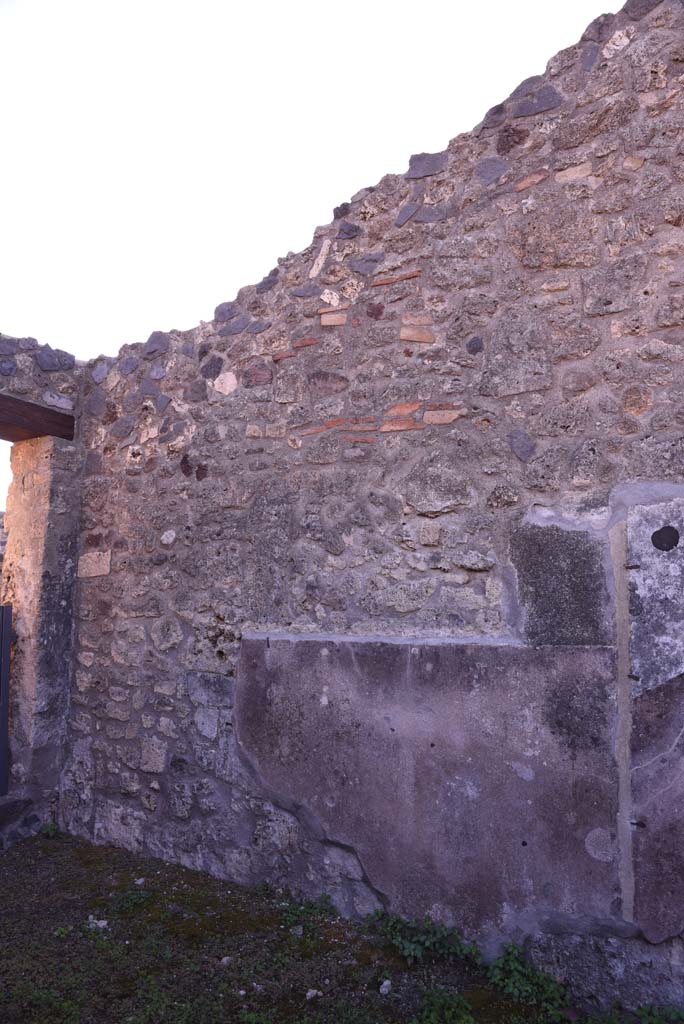 I.4.6 Pompeii. October 2019. Rear room, south wall at east end.
Foto Tobias Busen, ERC Grant 681269 DÉCOR.