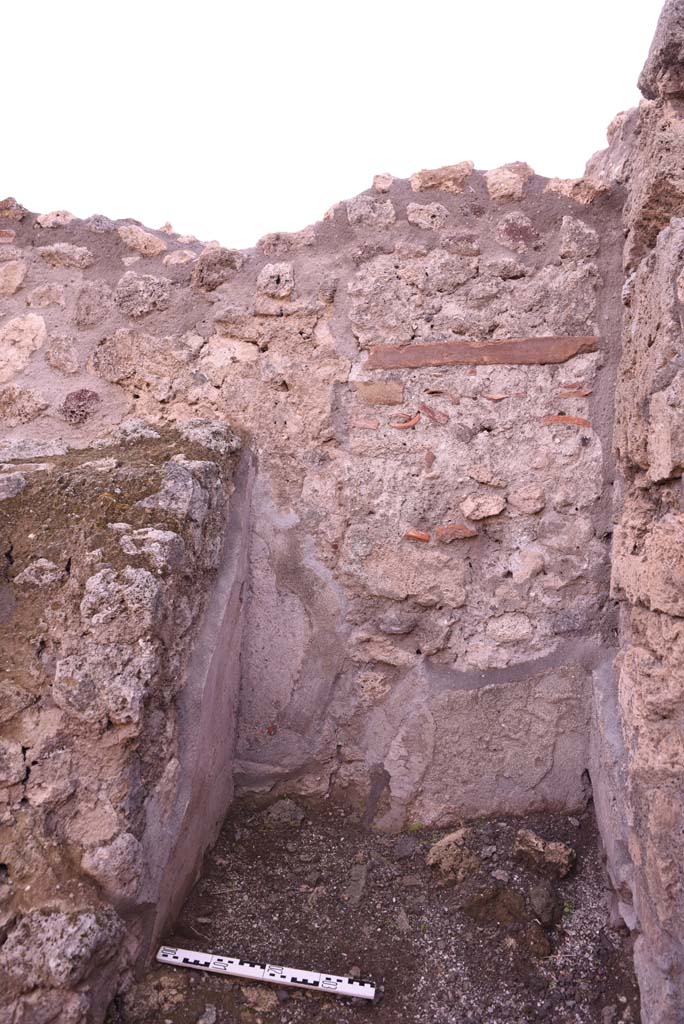 I.4.9 Pompeii. October 2019. Room I (L), detail of alcove at north end of west wall.
Foto Tobias Busen, ERC Grant 681269 DÉCOR.