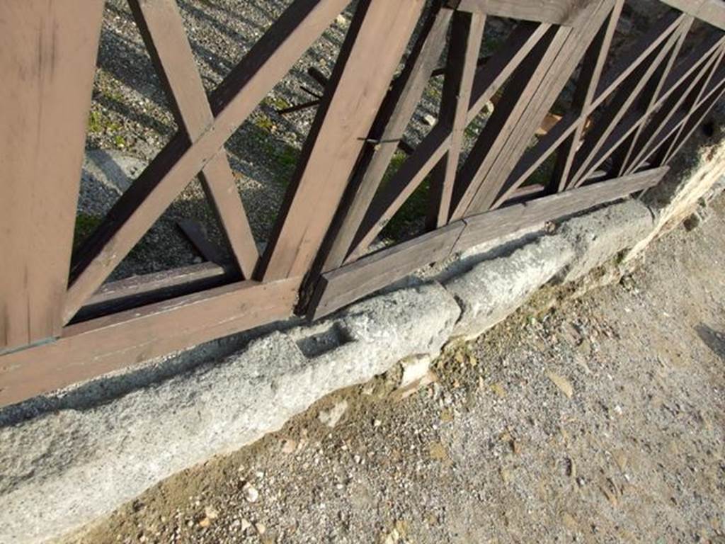 I.4.11 Pompeii. December 2007. Entrance sill with groove for sliding doors.