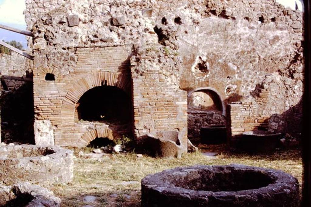 I.4.12 Pompeii. 1972. Looking south to oven in south-east corner, and doorway to room on its west side. Photo by Stanley A. Jashemski.
Source: The Wilhelmina and Stanley A. Jashemski archive in the University of Maryland Library, Special Collections (See collection page) and made available under the Creative Commons Attribution-Non Commercial License v.4. See Licence and use details.
J72f0150